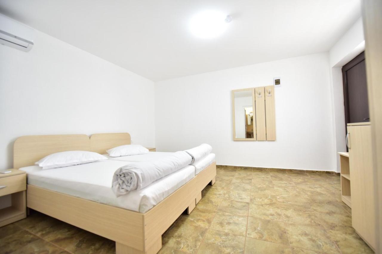 Casa Ryn Hotel Vama Veche Buitenkant foto