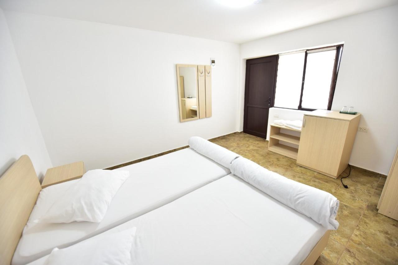 Casa Ryn Hotel Vama Veche Buitenkant foto